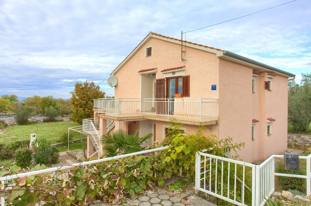 Rasopasno Apartment With Terrace And Private Parking Luaran gambar